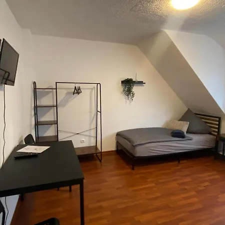 Ruhige Dachgeschosswohnung In