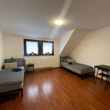 Ruhige Dachgeschosswohnung In *