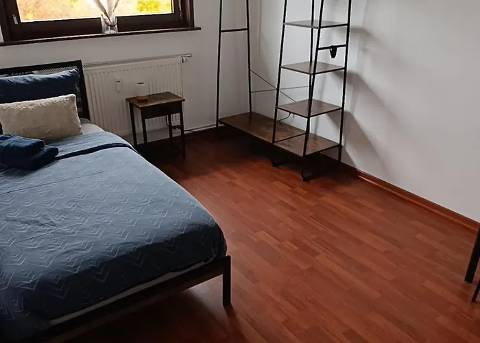 Ruhige Dachgeschosswohnung In * Nickenich